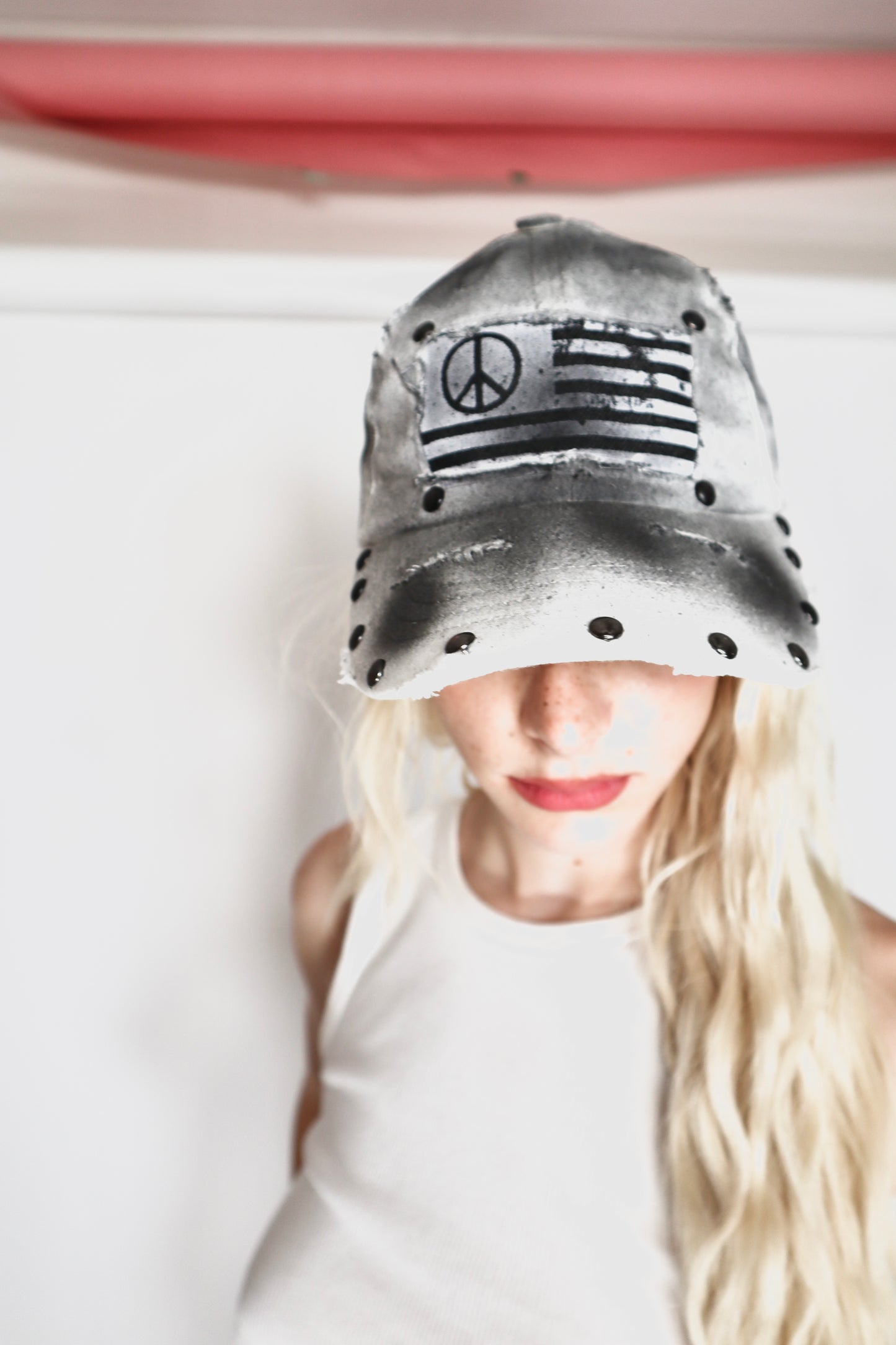 PEACE HAT (WHITE)