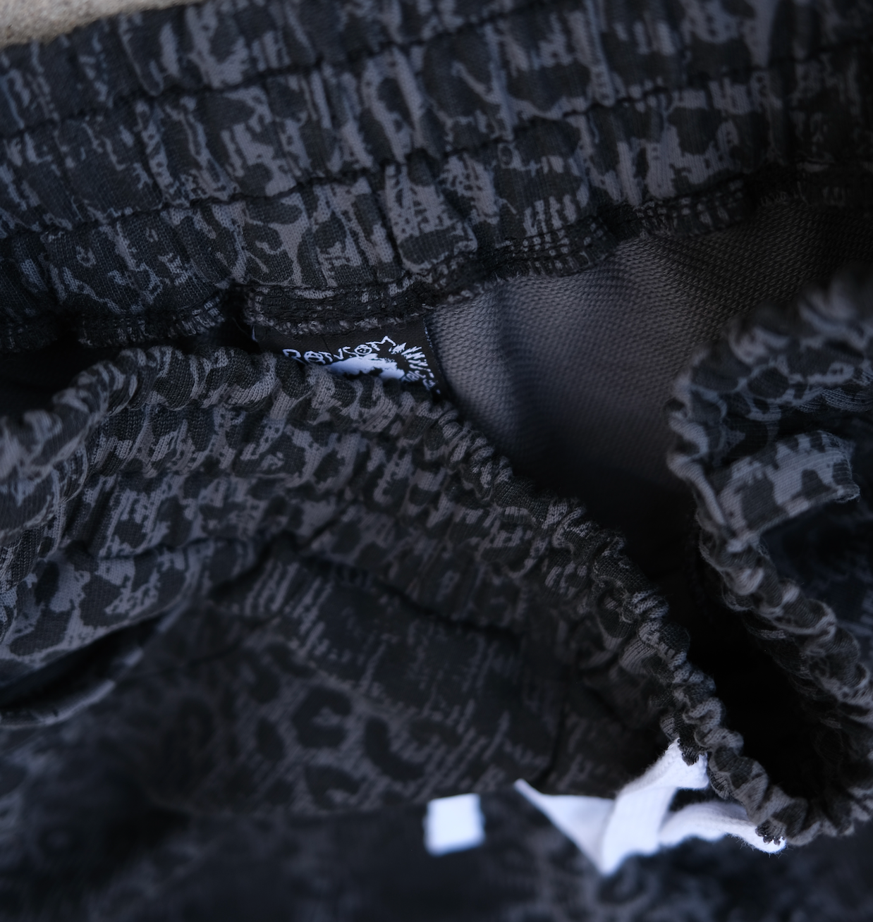 LEOPARD PRINT SWEATS